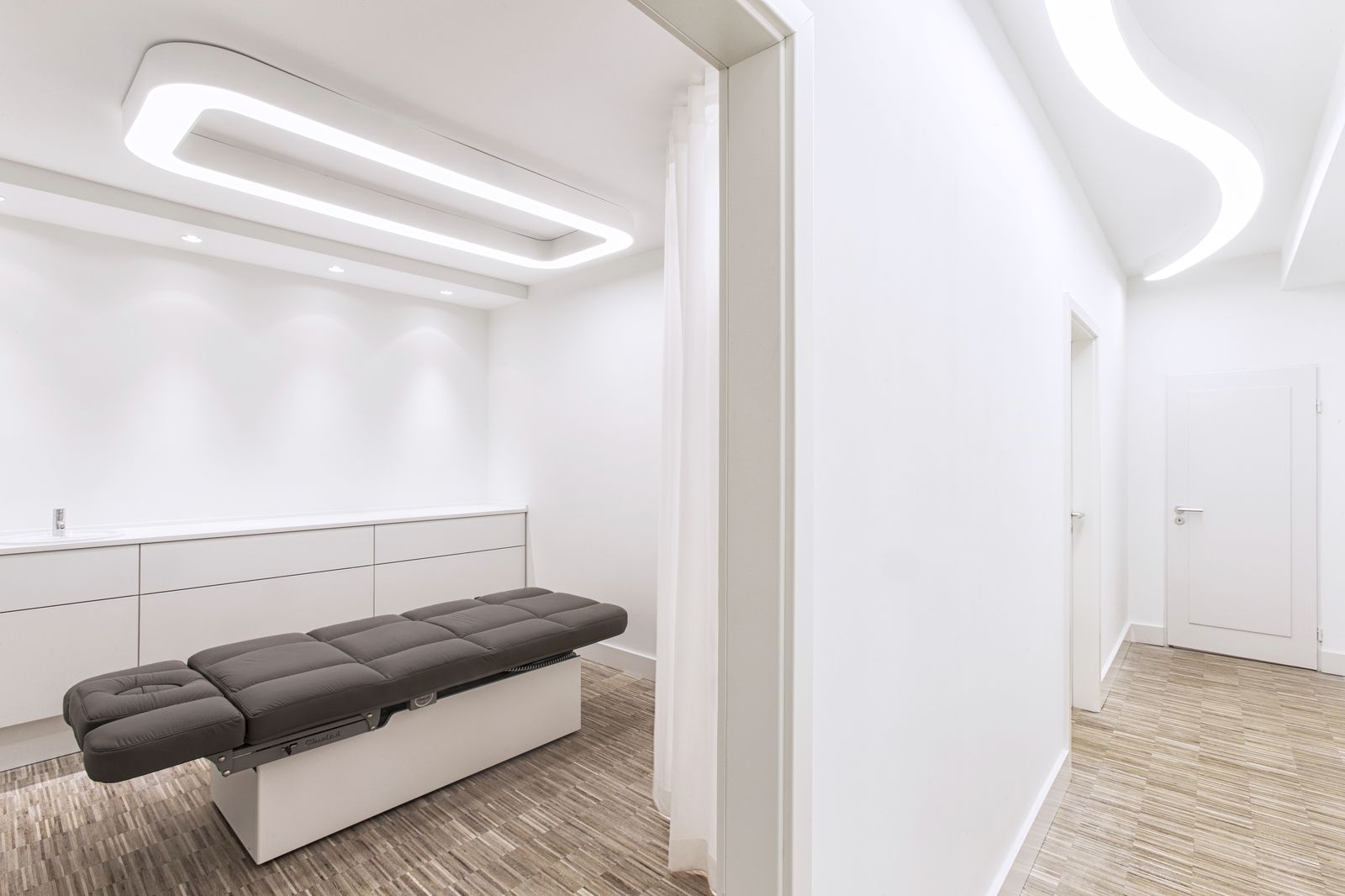 PROLICHT_Super-G_SL_Quantum_Barbaspot_Women_Lounge_Hamburg_2015.jpg