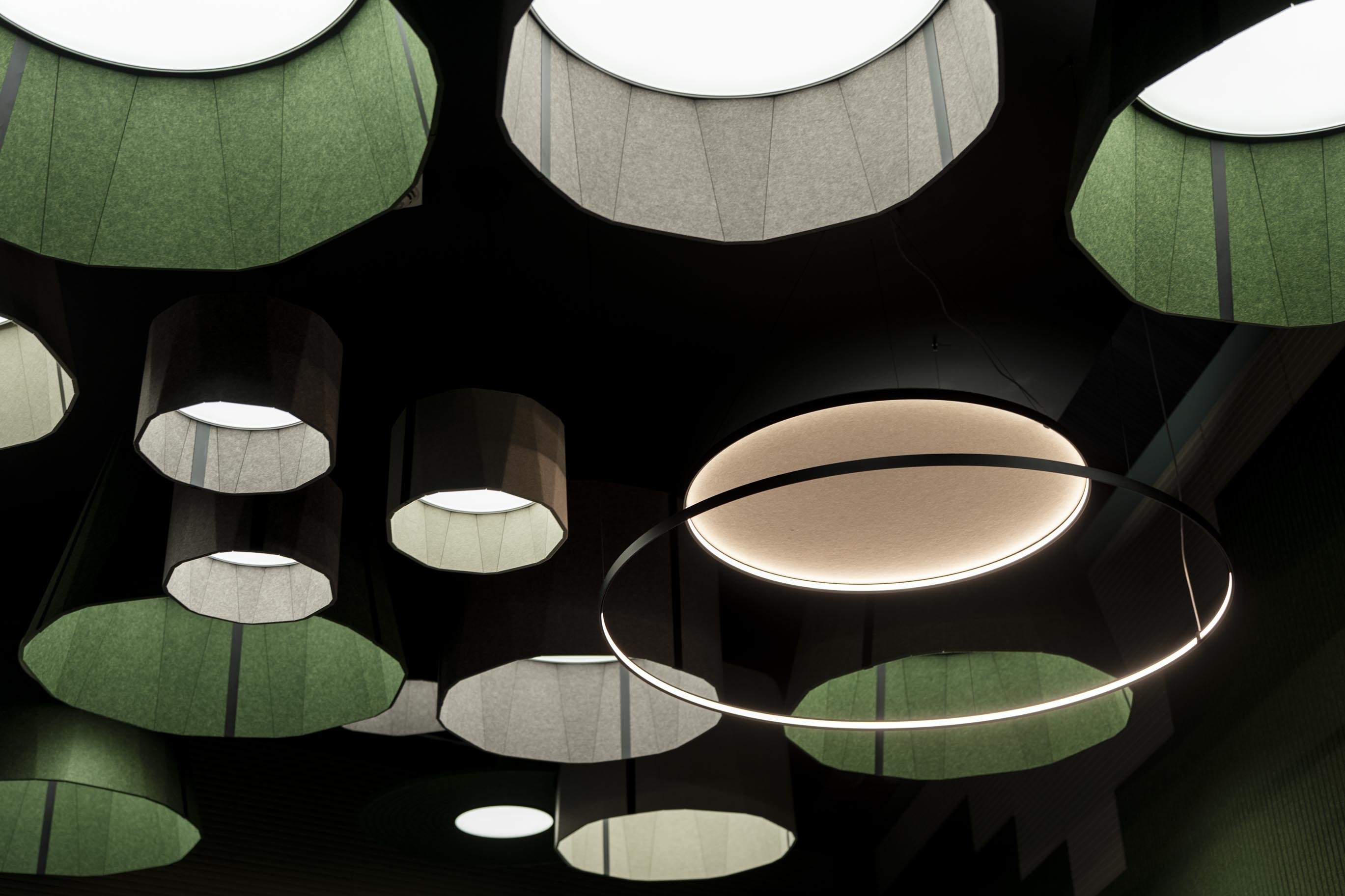 Acoustic Light And Building