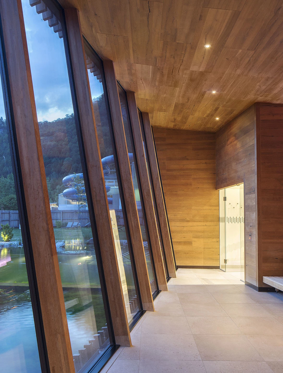 PRO_Val Blu-Resort_A7.jpg