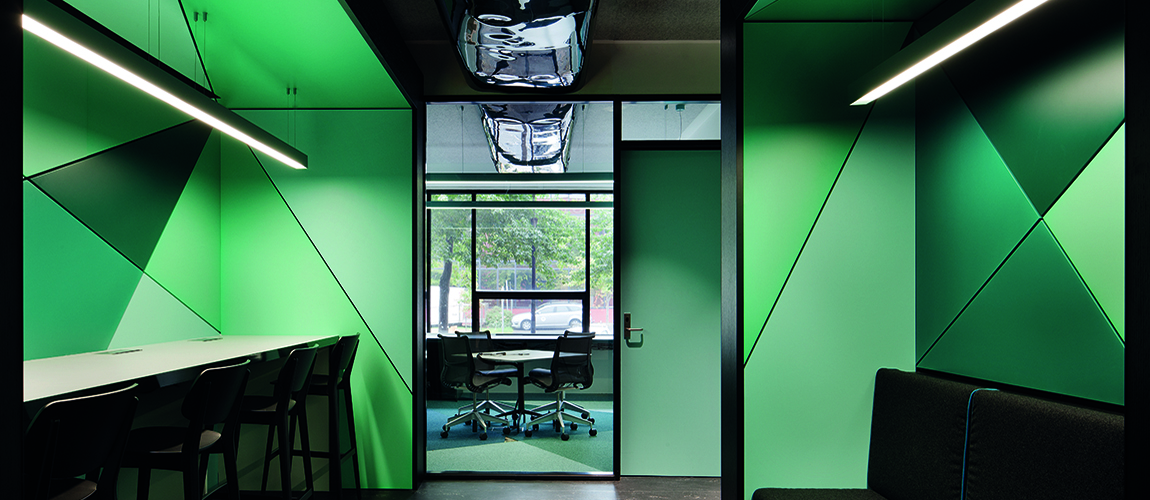 PROLICHT_Idaho_02_Deakin_Gars_University_Geelong_2013_4C.jpg