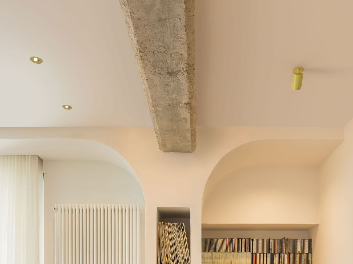 Oiko Pro Slim – yellow LED spots for stylish living room lighting
